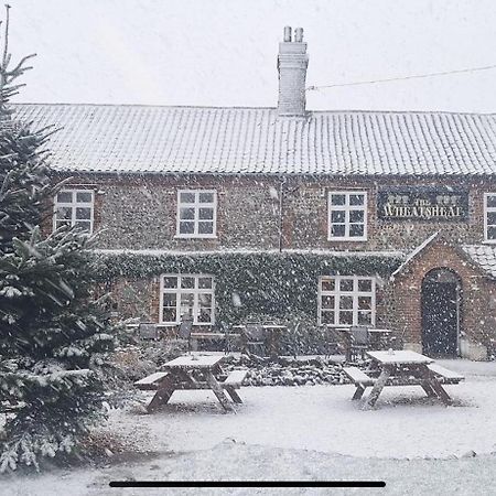 The Wheatsheaf West Beckham Bed & Breakfast Norwich Exterior foto